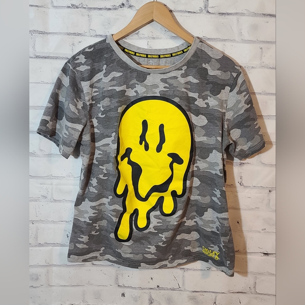 Smiley World Gray Camo Smiley Face Tee T-shirt